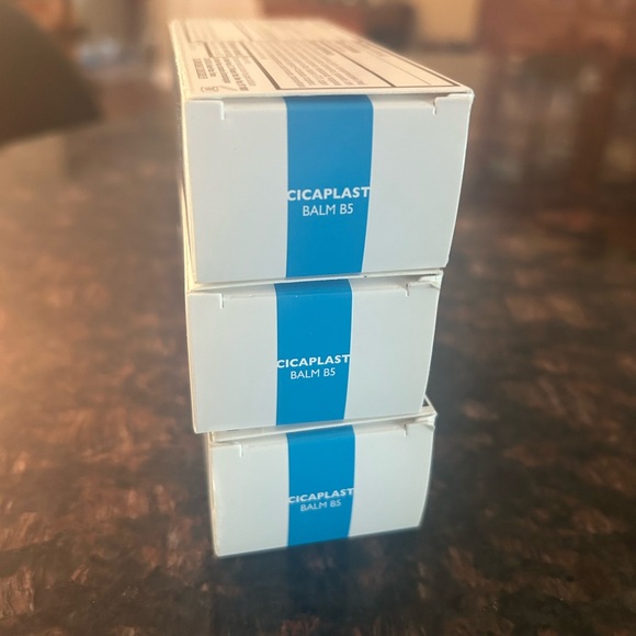 Cicaplast Balm B5 (3) 40 ml/1.35 fl oz - Picture 6 of 6